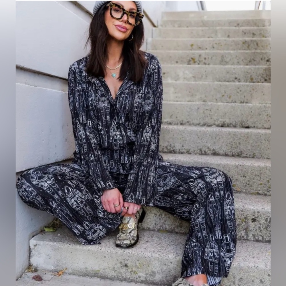 Interstellar Astronauts Long Sleeve Plissé Set